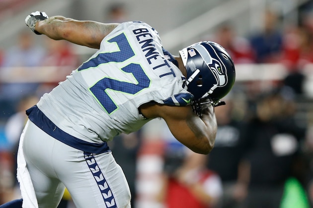 SANTA CLARA, CA - OCTOBER 22:  Michael Bennett #72 of the Seattle Seahawks celebrates after a sack of Colin Kaepernick #7 of the San Francisco 49ers during their NFL game at Levi's Stadium on October 22, 2015 in Santa Clara, California.  (Photo by Ezra Shaw/Getty Images)