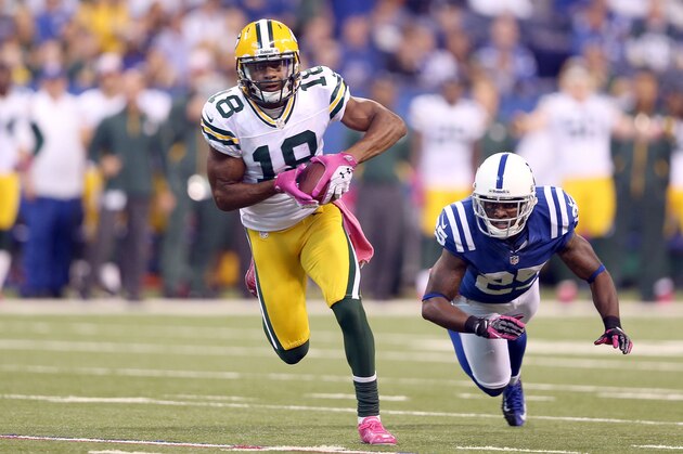 INDIANAPOLIS, IN - OCTOBER 07:  Randall Cobb #18 of the Green Bay Packers runs for a touchdown during the NFL game against the Indianapolis Colts at Lucas Oil Stadium on October 7, 2012 in Indianapolis, Indiana.  (Photo by Andy Lyons/Getty Images)