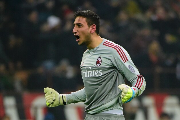 AC Milan's Italian goalkeeper Gianluigi Donnarumma celebrates during the Italian Serie A football match between AC Milan and Inter Milan at San Siro Stadium in Milan on January 31, 2016. / AFP / OLIVIER MORIN        (Photo credit should read OLIVIER MORIN/AFP/Getty Images)
