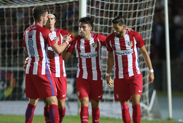 COSENZA, ITALY - AUGUST 06:  Nico Gaitan (C) of Atletico de Madrid celebrates after scoring the opening goal during a pre-season friendly match between FC Crotone and Club Atletico de Madrid at Stadio Comunale Gigi Marulla on August 6, 2016 in Cosenza, Italy.  (Photo by Maurizio Lagana/Getty Images)