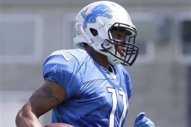 Detroit Lions wide receiver Marvin Jones carries the ball during NFL football training camp Sunday, July 31, 2016, in Allen Park, Mich. (AP Photo/Duane Burleson) Detroit Lions wide receiver Marvin Jones carries the ball during NFL football training camp Sunday, July 31, 2016, in Allen Park, Mich. (AP Photo/Duane Burleson)