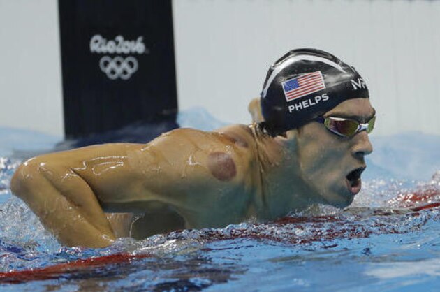 United States' Michael Phelps competes in the final of the men's 4x100-meter freestyle relay during the swimming competitions at the 2016 Summer Olympics, Sunday, Aug. 7, 2016, in Rio de Janeiro, Brazil. (AP Photo/Matt Slocum)