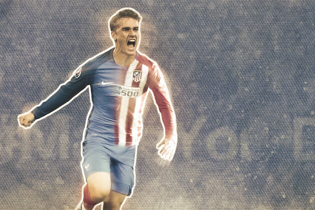 PARIS, FRANCE - JULY 11:  Antoine Griezmann poses for the group photo as he arrives at Elysee Palace as French President Francois Hollande receives the France Soccer team for a lunch on July 11, 2016 in Paris, France. France soccer national team lost the EURO 2016 final against Portugal 1-0 in extra time the day before.  (Photo by Aurelien Meunier/Getty Images)