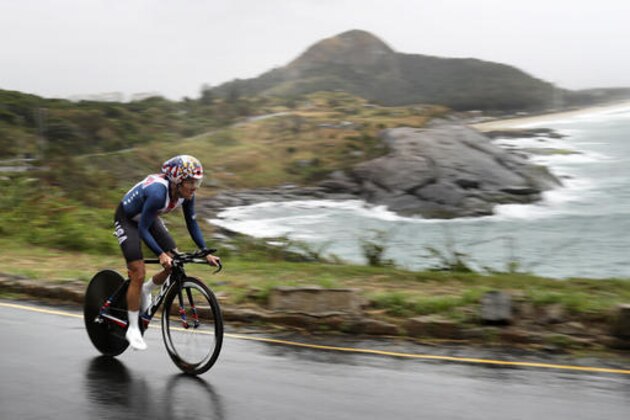 Kristin Armstrong of the United States competes in the women's road cycling individual time trial at the 2016 Summer Olympics in Rio de Janeiro, Brazil, Wednesday, Aug. 10, 2016. (AP Photo/Robert F. Bukaty)