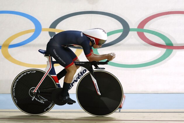 Britain's Laura Trott competes in the women's Team Pursuit qualifying track cycling event at the Velodrome during the Rio 2016 Olympic Games in Rio de Janeiro on August 11, 2016. / AFP / Odd Andersen        (Photo credit should read ODD ANDERSEN/AFP/Getty Images)