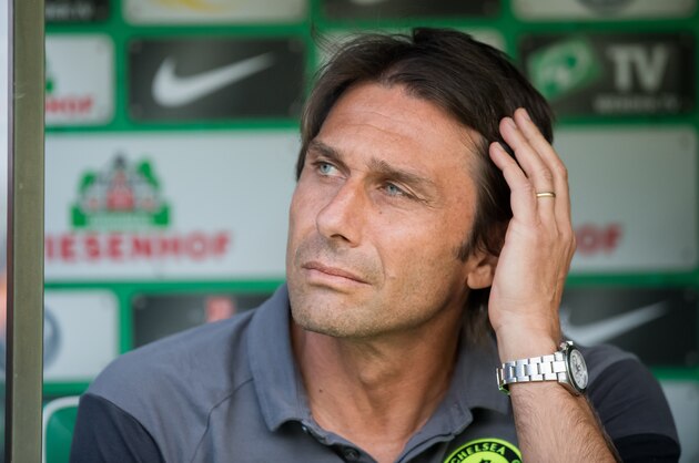 BREMEN, GERMANY - AUGUST 07:  Head coach Antonio Conte of Chelsea looks on prior to the pre-season friendly match between Werder Bremen and FC Chelsea at Weserstadion on August 7, 2016 in Bremen, Germany.  (Photo by Boris Streubel/Getty Images)