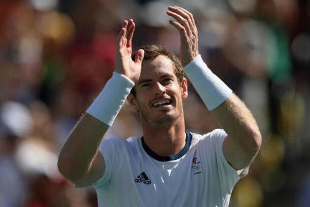Great Britain's Andy Murray celebrates defeating Japan's Kei Nishikori in the semifinals of the men's singles tennis competition at the 2016 Summer Olympics in Rio de Janeiro, Brazil, Saturday, Aug. 13, 2016. (AP Photo/Vadim Ghirda)
