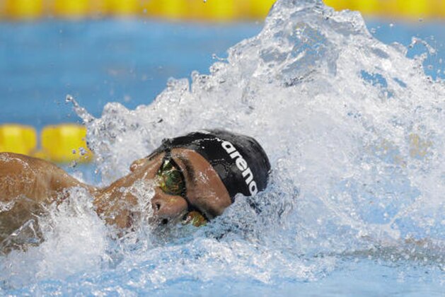 Italy's Gregorio Paltrinieri competes in the men's 1500-meter freestyle final during the swimming competitions at the 2016 Summer Olympics, Saturday, Aug. 13, 2016, in Rio de Janeiro, Brazil. (AP Photo/Michael Sohn)
