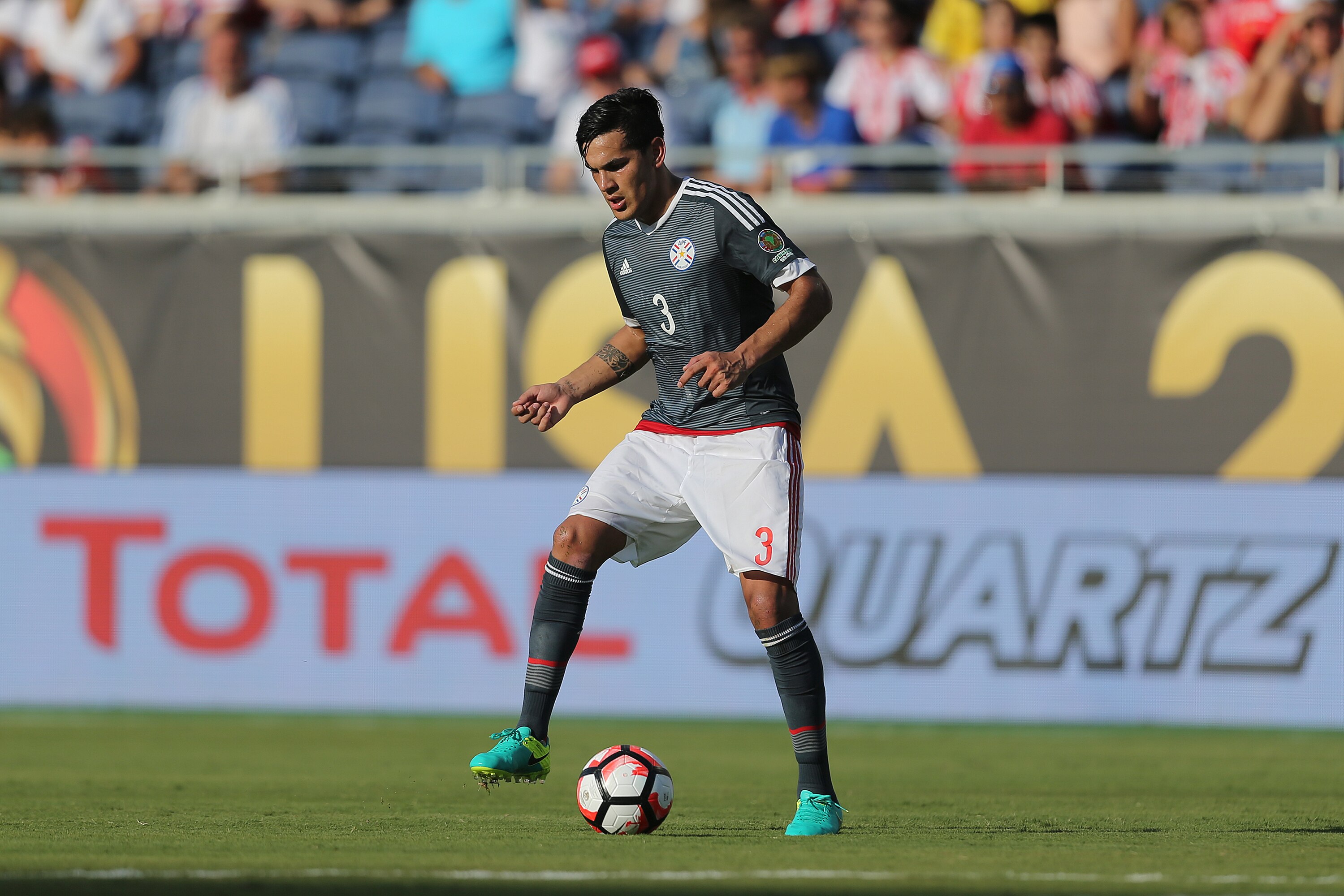 Everything AC Milan Fans Need to Know About Gustavo Gomez, image size:2999x2000