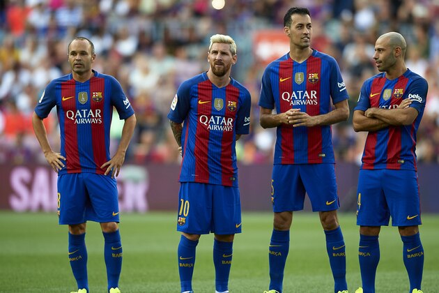 BARCELONA, SPAIN - AUGUST 10:  (L-R) Andres Iniesta , Lionel Messi, Sergio Busquets and Javier Mascherano of FC Barcelona look on prior to the Joan Gamper trophy match between FC Barcelona and UC Sampdoria at Camp Nou on August 10, 2016 in Barcelona, Spain.  (Photo by Manuel Queimadelos Alonso/Getty Images)
