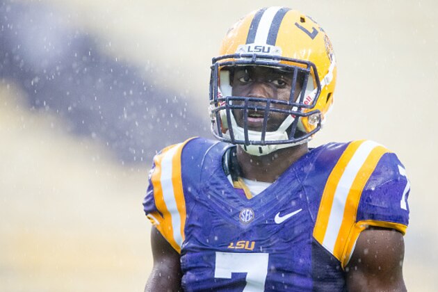 BATON ROUGE, LA - OCTOBER 24: Running back Leonard Fournette #7 of the LSU Tigers prior to their game against the Western Kentucky Hilltoppers on October 24, 2015 at Tiger Stadium in Baton Rouge, Louisiana. (Photo by Michael Chang/Getty Images)