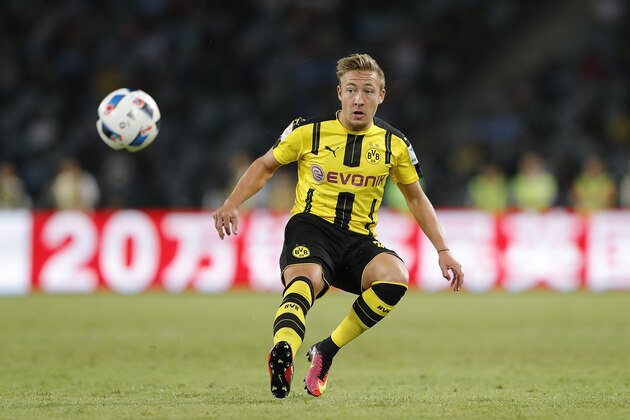 SHENZHEN, CHINA - JULY 28:  Felix Passlack of Borussia Dortmund contests the ball during the 2016 International Champions Cup match between Manchester City and Borussia Dortmund at Shenzhen Universiade Stadium on July 28, 2016 in Shenzhen, China.  (Photo by Lintao Zhang/Getty Images)