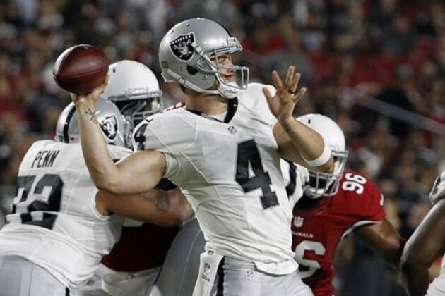 Oakland Raiders' quarterback Derek Carr (4) throws a pass against the Arizona Cardinals during the first half of an NFL preseason football game, Friday, Aug. 12, 2016, in Glendale, Ariz. (AP Photo/Ralph Freso)