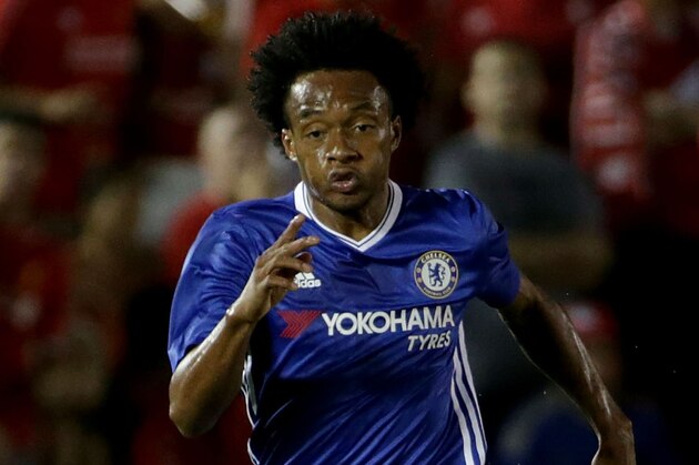 PASADENA, CA - JULY 27:  Juan Cuadrado #17 of Chelsea in action against Liverpool during the 2016 International Champions Cup at Rose Bowl on July 27, 2016 in Pasadena, California.  (Photo by Jeff Gross/Getty Images)