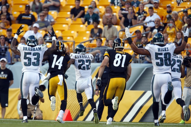 PITTSBURGH, PA - AUGUST 18:  Nolan Carroll #22 of the Philadelphia Eagles runs back an interception for a touchdown in the first half during a preseason game against the Pittsburgh Steelers on August 18, 2016 at Heinz Field in Pittsburgh, Pennsylvania.  (Photo by Justin K. Aller/Getty Images)