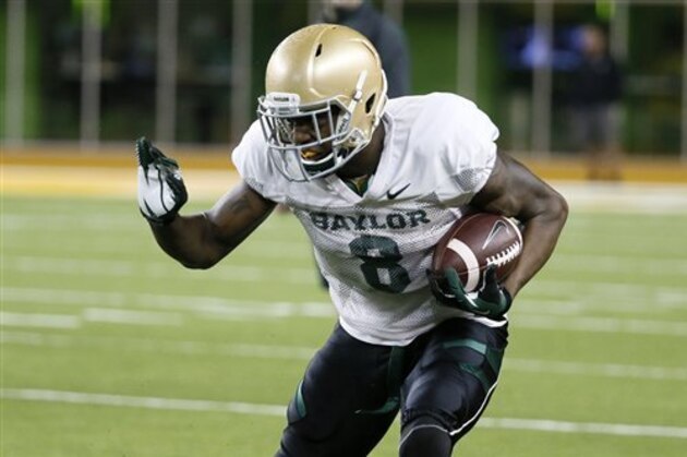 Baylor wide receiver Ishmael Zamora runs the ball during a NCAA college football intrasquad scrimmage Friday, March 20, 2015, in Waco, Texas.  (AP Photo/Tony Gutierrez)