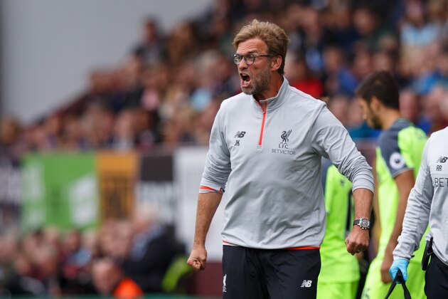 BURNLEY, ENGLAND - AUGUST 20: Jurgen Klopp manager / head coach of Liverpool FC angry on the touchline during the Premier League match between Burnley and Liverpool at Turf Moor on August 20, 2016 in Burnley, England. (Photo by Robbie Jay Barratt - AMA/Getty Images)
