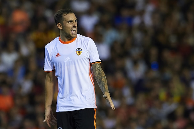VALENCIA, SPAIN - AUGUST 13:  Paco Alcacer of Valencia reacts during the pre-season friendly match between Valencia CF and AC Fiorentina at Estadio Mestalla on August 13, 2016 in Valencia, Spain.  (Photo by Manuel Queimadelos Alonso/Getty Images)