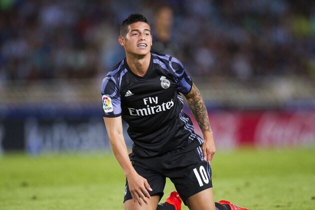 SAN SEBASTIAN, SPAIN - AUGUST 21:  James Rodriguez of Real Madrid reacts during the La Liga match between Real Sociedad de Futbol and Real Madrid at Estadio Anoeta on August 21, 2016 in San Sebastian, Spain.  (Photo by Juan Manuel Serrano Arce/Getty Images)