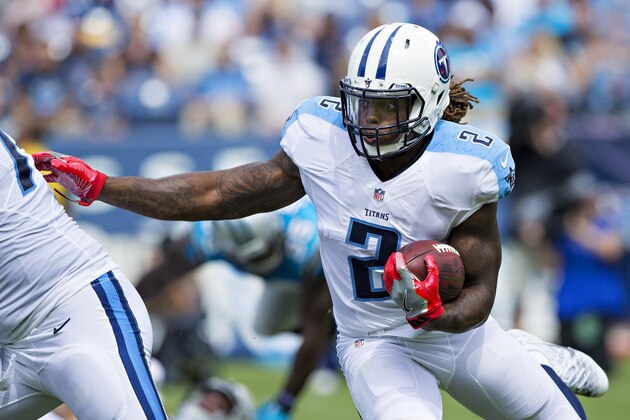 NASHVILLE, TN - AUGUST 20:  Derrick Henry #2 of the Tennessee Titans runs the ball during a preseason game against the Carolina Panthers at Nissan Stadium on August 20, 2016 in Nashville, Tennessee.  The Panthers defeated the Titans 26-16.  (Photo by Wesley Hitt/Getty Images)