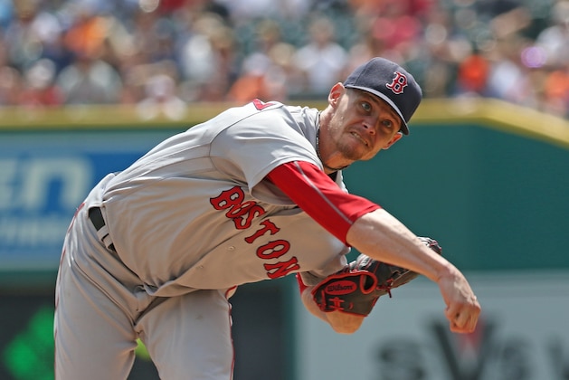 DETROIT, MI - AUGUST 18: Clay Buchholz #11 of the Boston Red Sox pitches in the second inning of the game against the Detroit Tigers on August 18, 2016 at Comerica Park in Detroit, Michigan. (Photo by Leon Halip/Getty Images)
