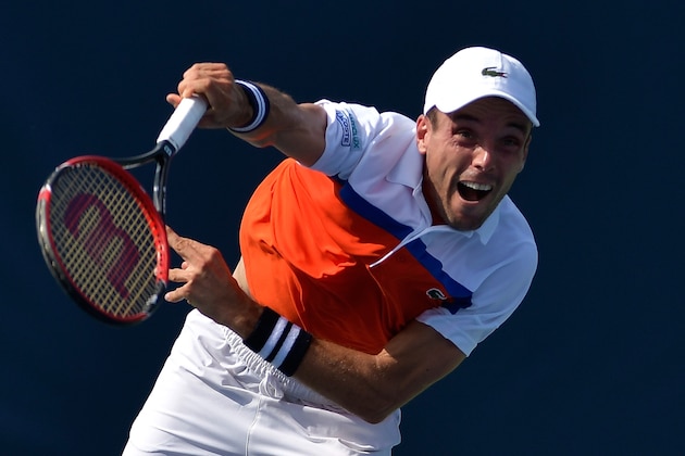 WINSTON SALEM, NC - AUGUST 23:  Roberto Bautista Agut of Spain serves to Aljaz Bedene of Great Britain during the Winston-Salem Open at Wake Forest University on August 23, 2016 in Winston Salem, North Carolina.  (Photo by Grant Halverson/Getty Images)