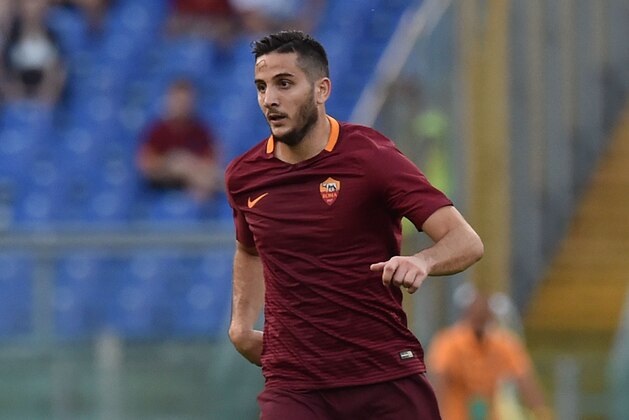 ROME, ITALY - AUGUST 20:  Konstantinos Manolas of AS Roma in action during the Serie A match between AS Roma and Udinese Calcio at Olimpico Stadium on August 20, 2016 in Rome, Italy.  (Photo by Giuseppe Bellini/Getty Images )