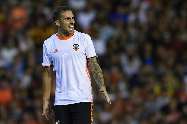 VALENCIA, SPAIN - AUGUST 13:  Paco Alcacer of Valencia reacts during the pre-season friendly match between Valencia CF and AC Fiorentina at Estadio Mestalla on August 13, 2016 in Valencia, Spain.  (Photo by Manuel Queimadelos Alonso/Getty Images)