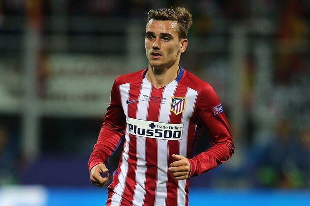 MILAN, ITALY - MAY 28: Antoine Griezmann of Atletico Madrid in action during the UEFA Champions League final match between Real Madrid and Club Atletico de Madrid at Stadio Giuseppe Meazza on May 28, 2016 in Milan, Italy. (Photo by Matthew Ashton - AMA/Getty Images) MILAN, ITALY - MAY 28: Antoine Griezmann of Atletico Madrid in action during the UEFA Champions League final match between Real Madrid and Club Atletico de Madrid at Stadio Giuseppe Meazza on May 28, 2016 in Milan, Italy. (Photo by Matthew Ashton - AMA/Getty Images)