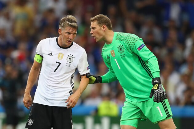 MARSEILLE, FRANCE - JULY 07:  Manuel Neuer of Germany reacts to his team mate Bastian Schweinsteiger  (L) during the UEFA EURO 2016 semi final match between Germany and France at Stade Velodrome on July 7, 2016 in Marseille, France.  (Photo by Alexander Hassenstein/Getty Images)