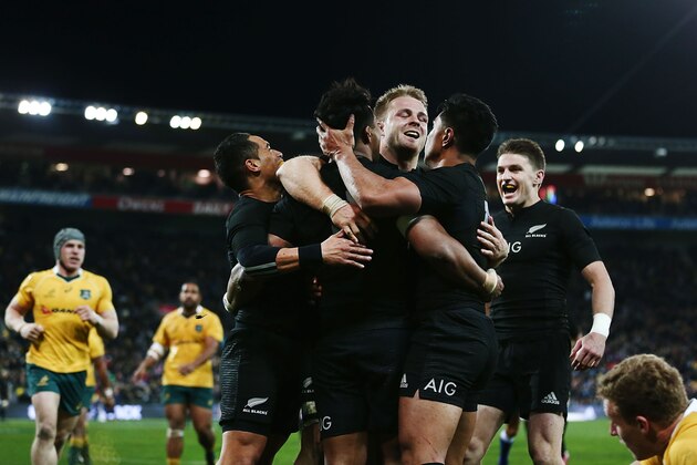 WELLINGTON, NEW ZEALAND - AUGUST 27: Julian Savea of New Zealand is congratulated by teammates after scoring a try during the Bledisloe Cup Rugby Championship match between the New Zealand All Blacks and the Australia Wallabies at Westpac Stadium on August 27, 2016 in Wellington, New Zealand.  (Photo by Anthony Au-Yeung/Getty Images)