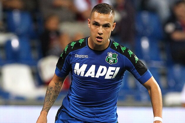 REGGIO NELL'EMILIA, ITALY - AUGUST 10:  Pol Lirola of US Sassuolo Calcio in action during the TIM Preseason Tournament at Mapei Stadium - Citta' del Tricolore on August 10, 2016 in Reggio nell'Emilia, Italy  (Photo by Marco Luzzani/Getty Images)