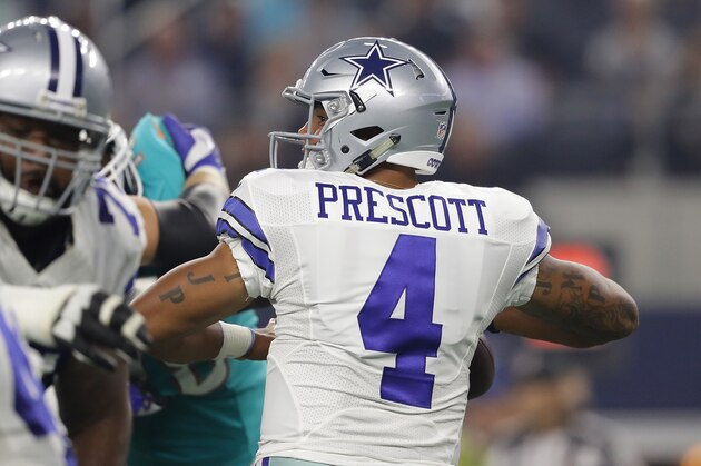 ARLINGTON, TX - AUGUST 19:  Dak Prescott #4 of the Dallas Cowboys during a preseason game against the Miami Dolphins at AT&T Stadium on August 19, 2016 in Arlington, Texas.  (Photo by Ronald Martinez/Getty Images)