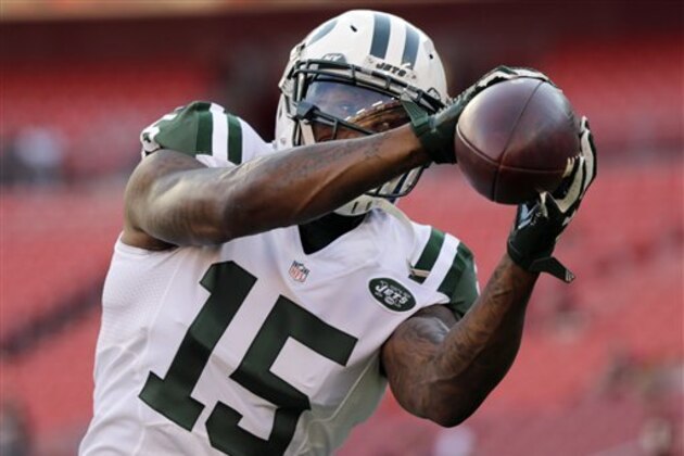 New York Jets wide receiver Brandon Marshall catches the ball during warm ups  before an NFL preseason football game against the Washington Redskins, Friday, Aug. 19, 2016, in Landover, Md. (AP Photo/Mark Tenally)
