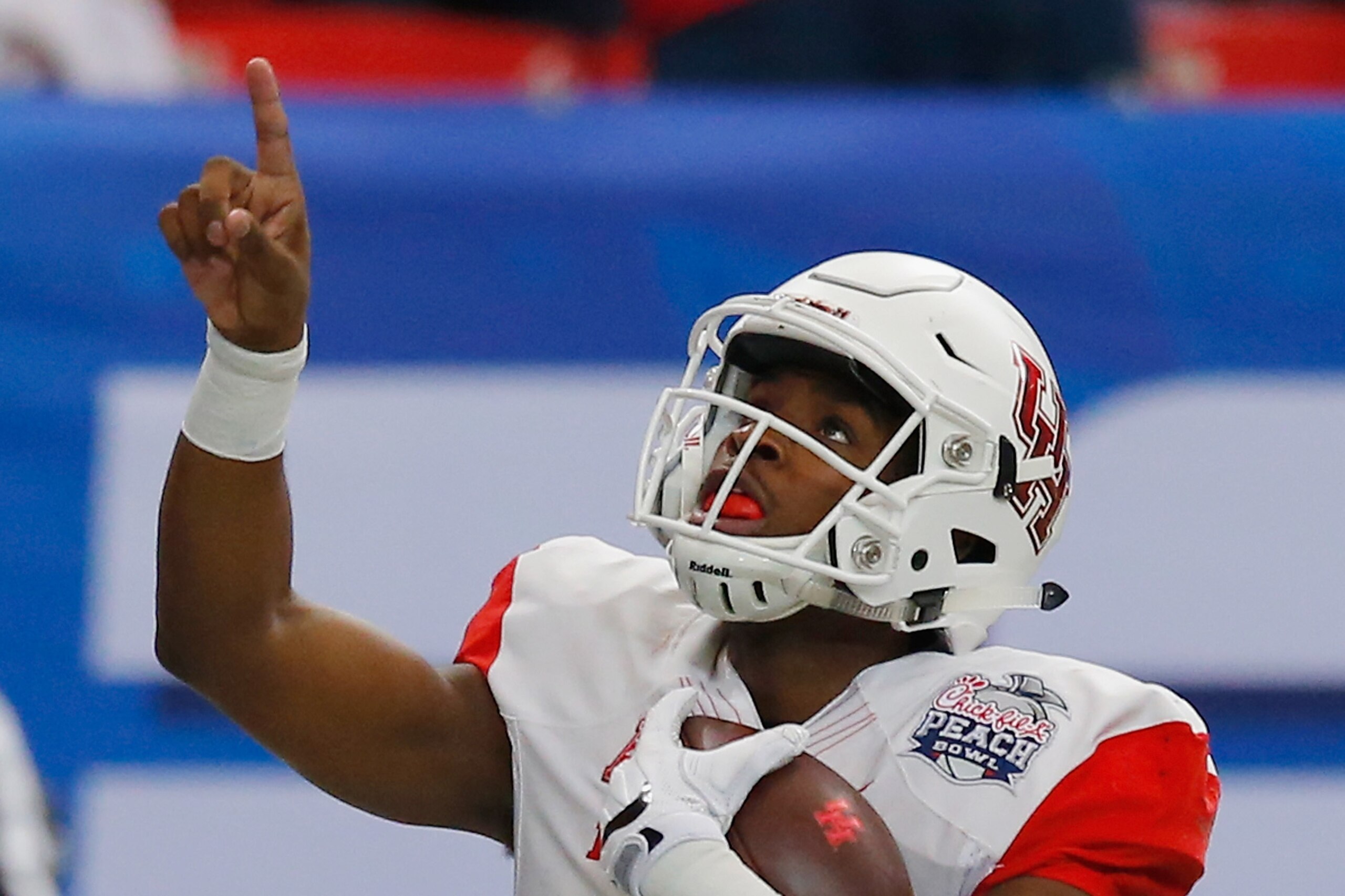 ATLANTA, GA - DECEMBER 31:  Quarterback Greg Ward Jr. #1 of the Houston Cougars celebrates his rushing touchdown in the first quarter against the Florida State Seminoles during the Chick-fil-A Peach Bowl at the Georgia Dome on December 31, 2015 in Atlanta, Georgia.  (Photo by Kevin C. Cox/Getty Images)
