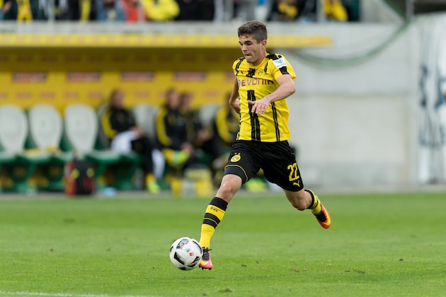 St. Gallen, Schweiz 09.08.2016, Testspiel BV Borussia Dortmund - Athletic Bilbao, BVB,  Christian Pulisic (U-19 BVB)  (Photo by TF-Images/Getty Images)