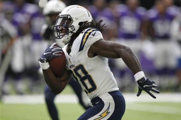 San Diego Chargers running back Melvin Gordon runs up field during a 39-yard touchdown run in the first half of an NFL preseason football game against the Minnesota Vikings Sunday, Aug. 28, 2016, in Minneapolis. (AP Photo/Andy Clayton-King)