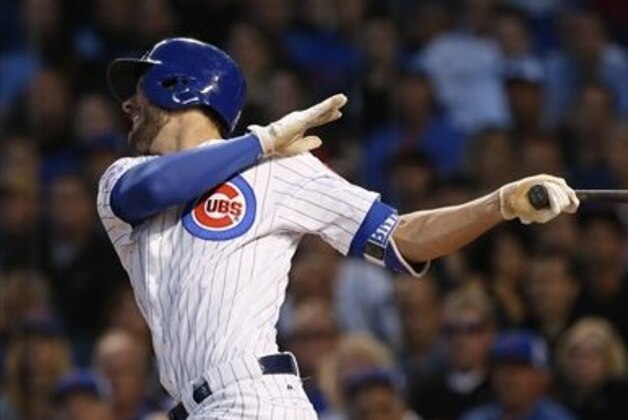 Chicago Cubs' Kris Bryant hits an one-run single against the San Francisco Giants during the first inning of a baseball game Thursday, Sept. 1, 2016, in Chicago. (AP Photo/Nam Y. Huh)
