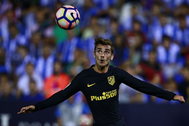 LEGANES, SPAIN - AUGUST 27: Antoine Griezmann of Atletico de Madrid runs for the ball during the La Liga match between Club Deportivo Leganes and Club Atletico de Madrid at Estadio Municipal de Butarque on August 27, 2016 in Leganes, Spain. (Photo by Gonzalo Arroyo Moreno/Getty Images)
