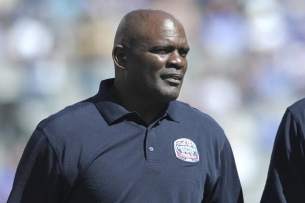 In this Sept. 20, 2015, photo, former New York Giants' Lawrence Taylor looks on during a 25 year anniversary celebration at halftime of an NFL football game against the Atlanta Falcons in East Rutherford, N.J. The Florida Highway Patrol said ex-NFL player Lawrence Taylor was arrested Friday, Sept. 2, 2016, in Palm Beach County on a DUI charge, the Palm Beach Post reports. (AP Photo/Bill Kostroun)