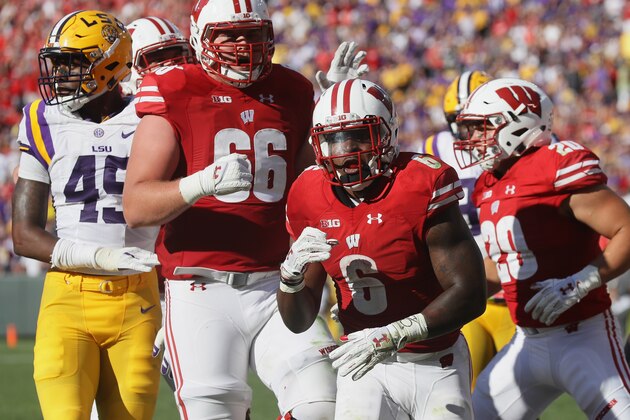 GREEN BAY, WI - SEPTEMBER 03:  Corey Clement #6 of the Wisconsin Badgers celebrates scoring a touchdown during the third quarter against the LSU Tigers at Lambeau Field on September 3, 2016 in Green Bay, Wisconsin.  (Photo by Jonathan Daniel/Getty Images)