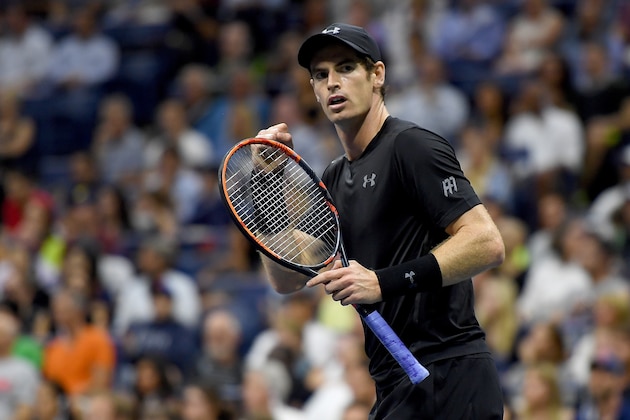 NEW YORK, NY - SEPTEMBER 05:  Andy Murray of Great Britain reacts against Grigor Dimitrov of Bulgaria during his fourth round Men's Singles match on Day Eight of the 2016 US Open at the USTA Billie Jean King National Tennis Center on September 5, 2016 in the Flushing neighborhood of the Queens borough of New York City.  (Photo by Mike Hewitt/Getty Images)