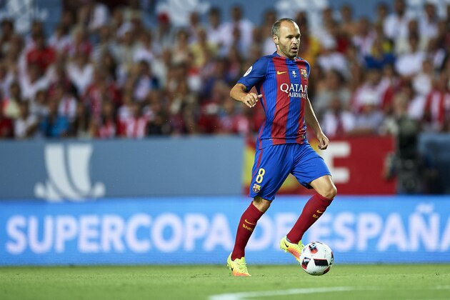 SEVILLE, SPAIN - AUGUST 14:  Andres Iniesta of FC Barcelona in action during the match between Sevilla FC vs FC Barcelona as part of the Spanish Super Cup Final 1st Leg  at Estadio Ramon Sanchez Pizjuan on August 14, 2016 in Seville, Spain.  (Photo by Aitor Alcalde/Getty Images)