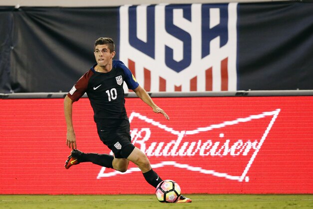 Sep 6, 2016; Jacksonville, FL, USA;  United States midfielder Christian Pulisic (10) dribbles the ball in the first half against Trinidad & Tobago at EverBank Field. Mandatory Credit: Logan Bowles-USA TODAY Sports