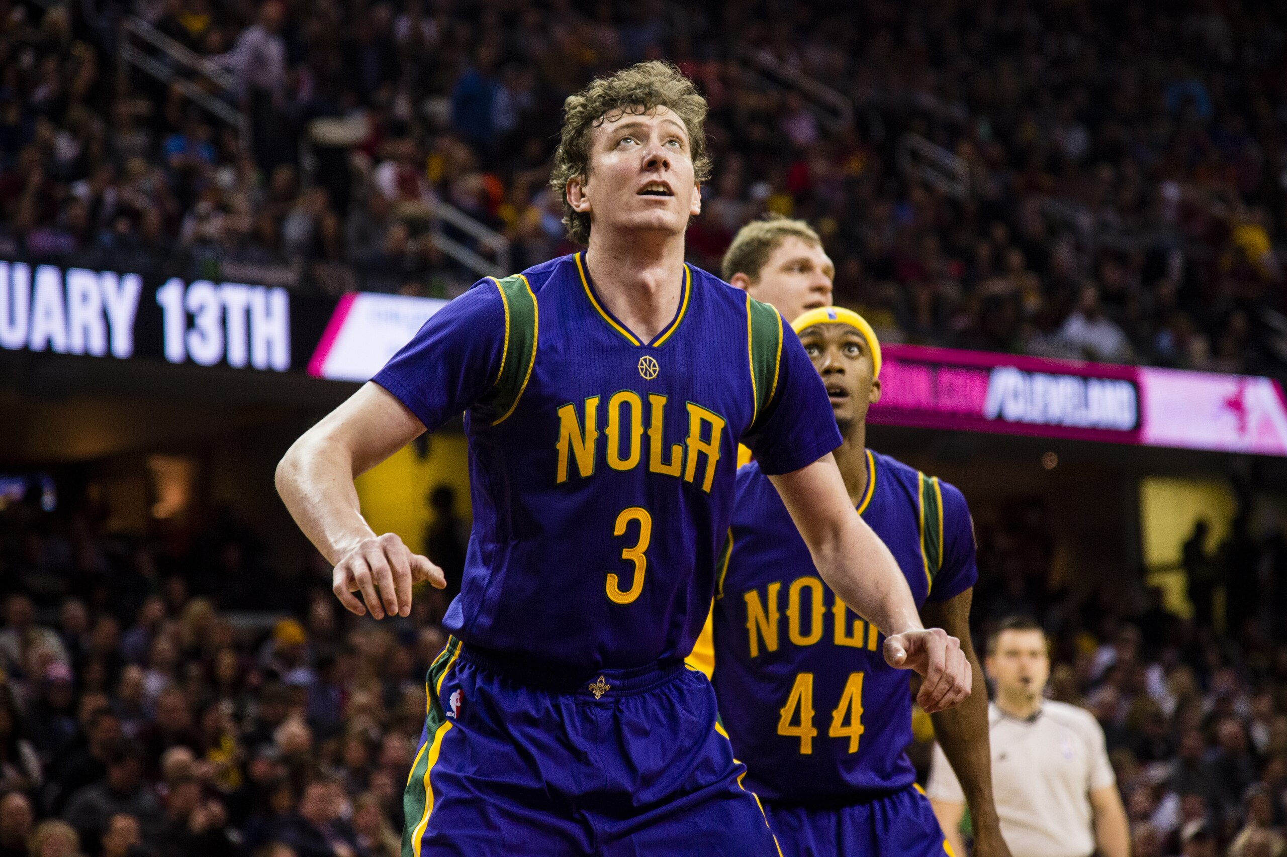 CLEVELAND, OH - FEBRUARY 6: Omer Asik #3 of the New Orleans Pelicans waits for a rebound during the first half against the Cleveland Cavaliers at Quicken Loans Arena on February 6, 2016 in Cleveland, Ohio. The Cavaliers defeated the Pelicans 99-84. NOTE TO USER: User expressly acknowledges and agrees that, by downloading and/or using this photograph, user is consenting to the terms and conditions of the Getty Images License Agreement. Mandatory copyright notice. (Photo by Jason Miller/Getty Images)