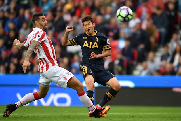 STOKE ON TRENT, ENGLAND - SEPTEMBER 10: Heung-Min Son of Tottenham Hotspur scores his sides second goal during the Premier League match between Stoke City and Tottenham Hotspur at Britannia Stadium on September 10, 2016 in Stoke on Trent, England.  (Photo by Laurence Griffiths/Getty Images)
