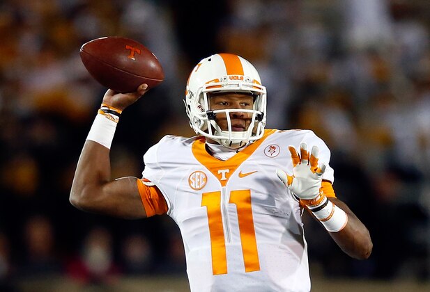 Sep 1, 2016; Knoxville, TN, USA; Tennessee Volunteers quarterback Joshua Dobbs (11) looks to pass against the Appalachian State Mountaineers during the first quarter at Neyland Stadium. Mandatory Credit: Randy Sartin-USA TODAY Sports