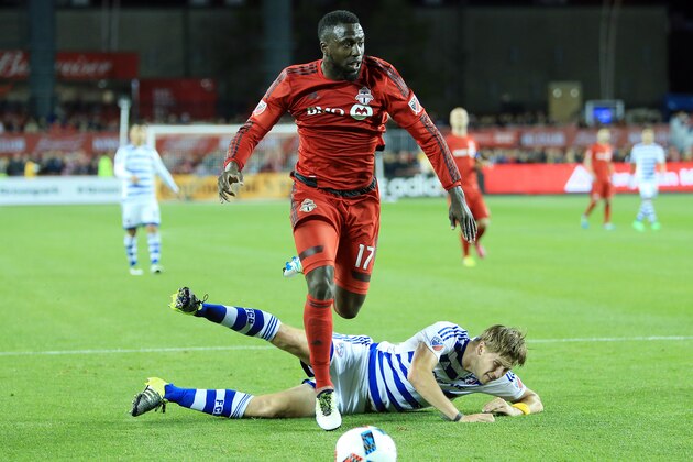 TORONTO, ON - MAY 07:  Jozy Altidore #17 of Toronto FC battles for the ball with Walker Zimmerman #25 of FC Dallas during the second half of an MLS soccer game at BMO Field on May 7, 2016 in Toronto, Ontario, Canada.  (Photo by Vaughn Ridley/Getty Images)