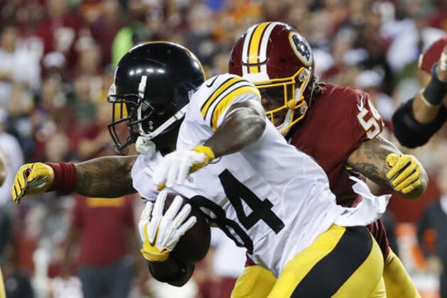 Washington Redskins inside linebacker Mason Foster (54) closes in on Pittsburgh Steelers wide receiver Antonio Brown (84) during the first half of an NFL football game in Landover, Md., Monday, Sept. 12, 2016. (AP Photo/Alex Brandon)