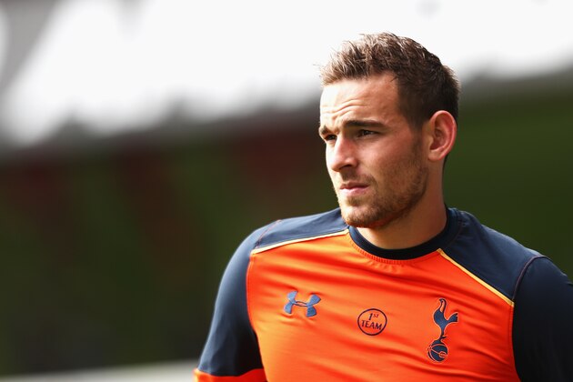 LONDON, ENGLAND - AUGUST 27: Vincent Janssen of Tottenham Hotspur warms up during the Premier League match between Tottenham Hotspur and Liverpool at White Hart Lane on August 27, 2016 in London, England.  (Photo by Julian Finney/Getty Images)